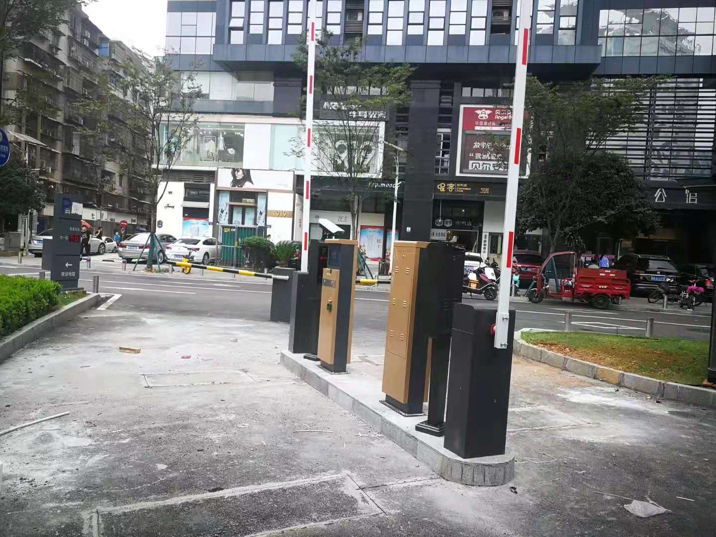 五一廣場無人值守停車場管理系統